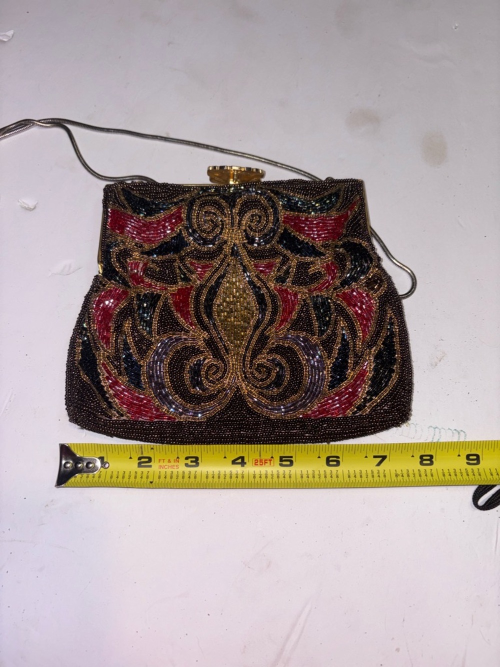 vintage La Regale multi-color beaded handbag,
50’s 60’s metal chain - Picture 9 of 12